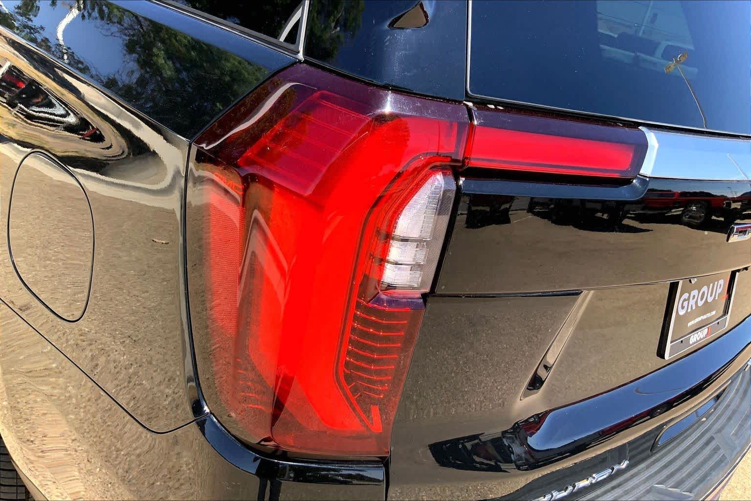 Used 2025 Onyx Black GMC Denali image 32