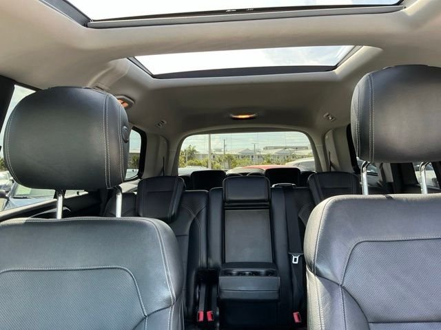 Used 2016 Gray Mercedes-Benz GL 550 image 19