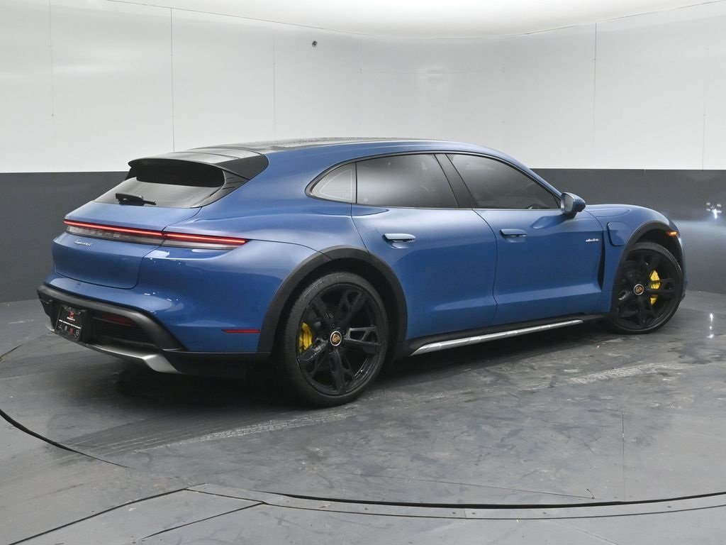 2024 PORSCHE TAYCAN - Image 6