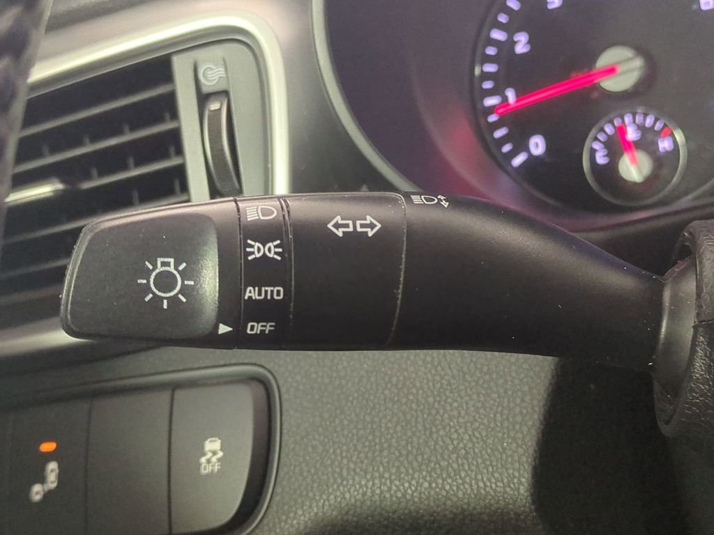 2020 Kia Sorento LX - Photo 30