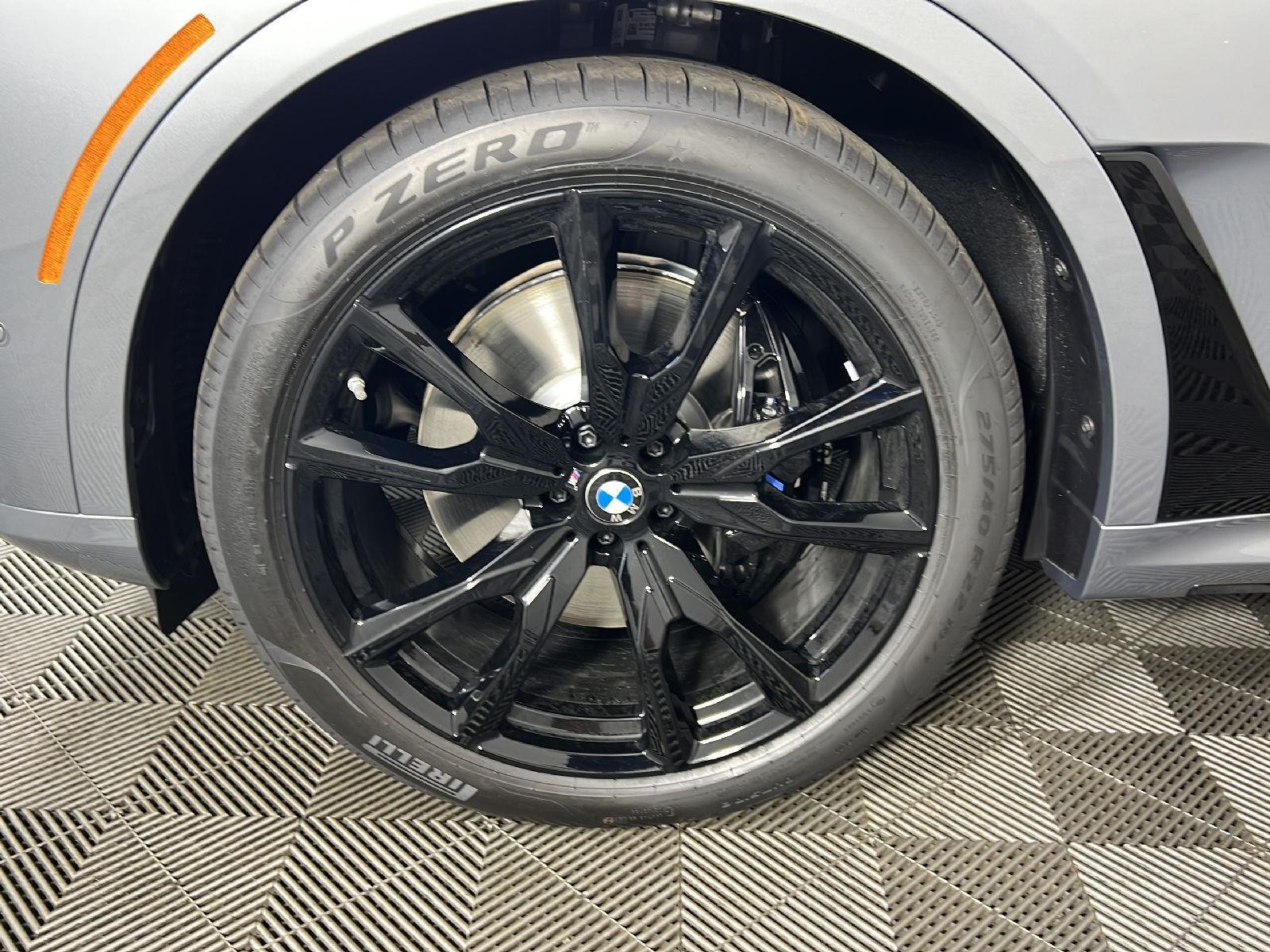 New 2027 Skyscraper Grey Metallic BMW M60i image 19