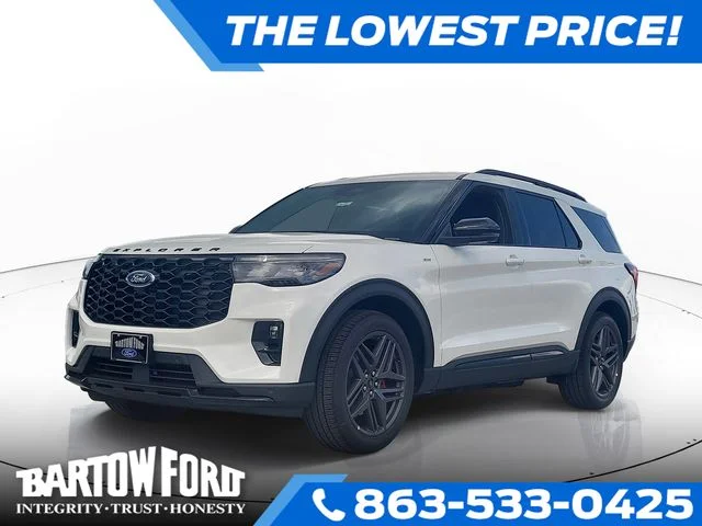 New 2026 White Metallic Ford ST-Line image 1