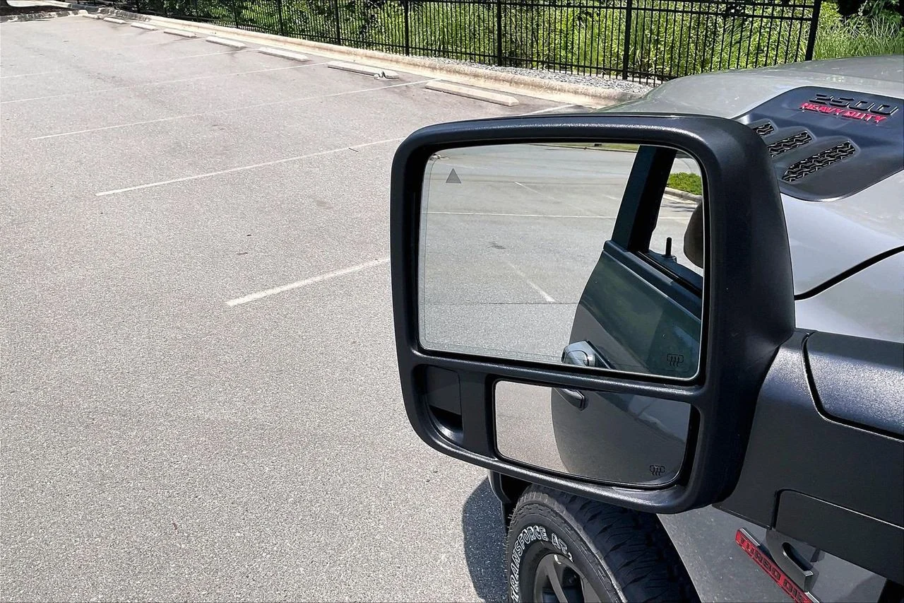 New 2026 Ceramic Gray Clear-Coat Exterior Paint RAM Laramie image 26