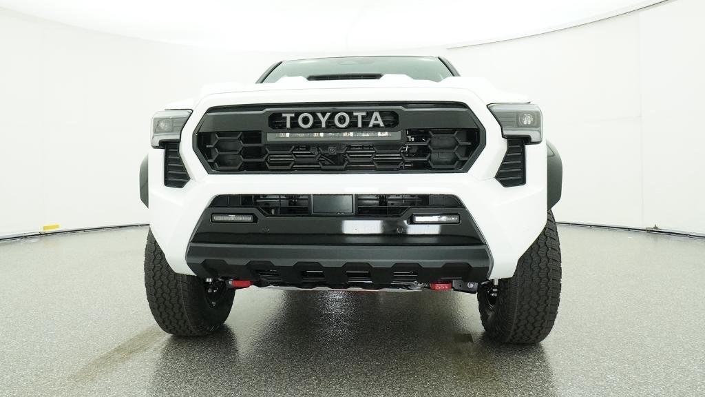 2026 Toyota Tacoma TRD Pro - Photo 17