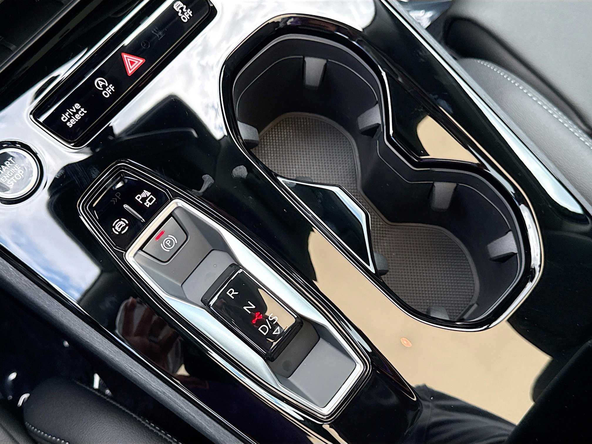 New 2026 Glacier White Metallic Audi Premium Plus image 27