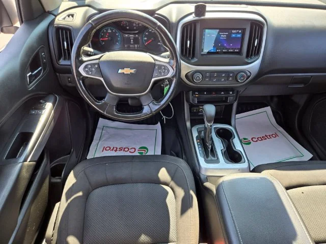 Used 2022 White Chevrolet LT image 13