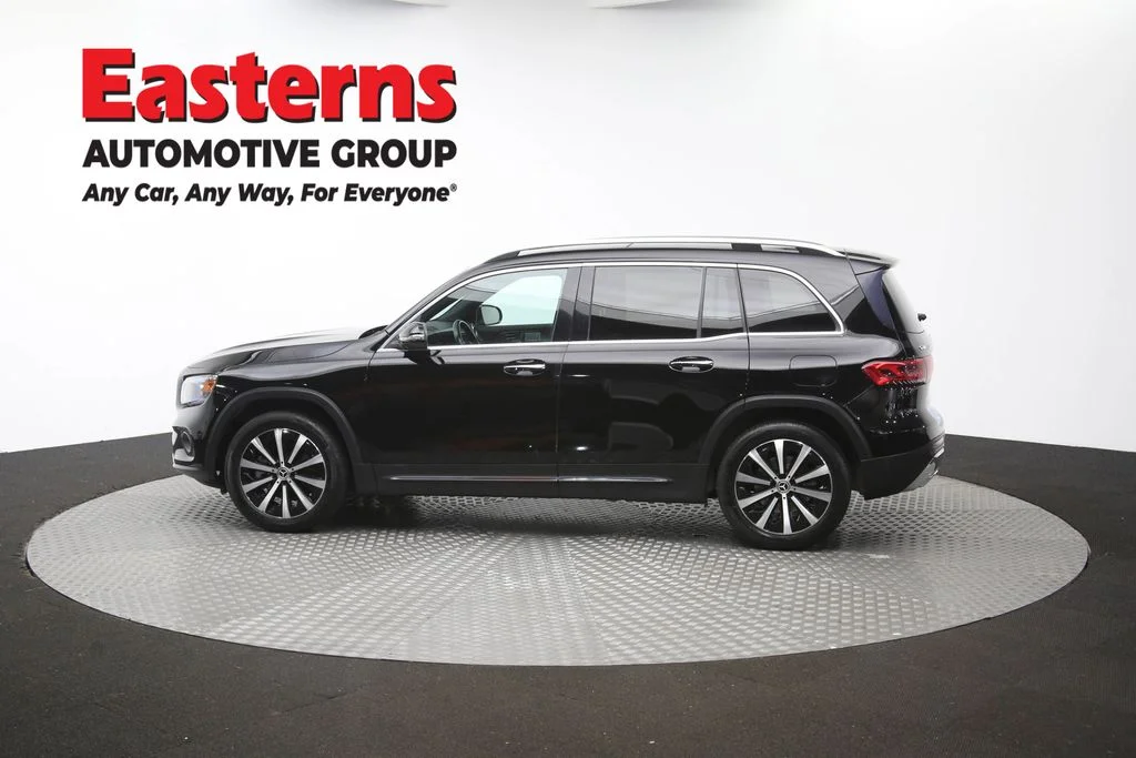 Used 2022 Black Mercedes-Benz GLB 250 image 61