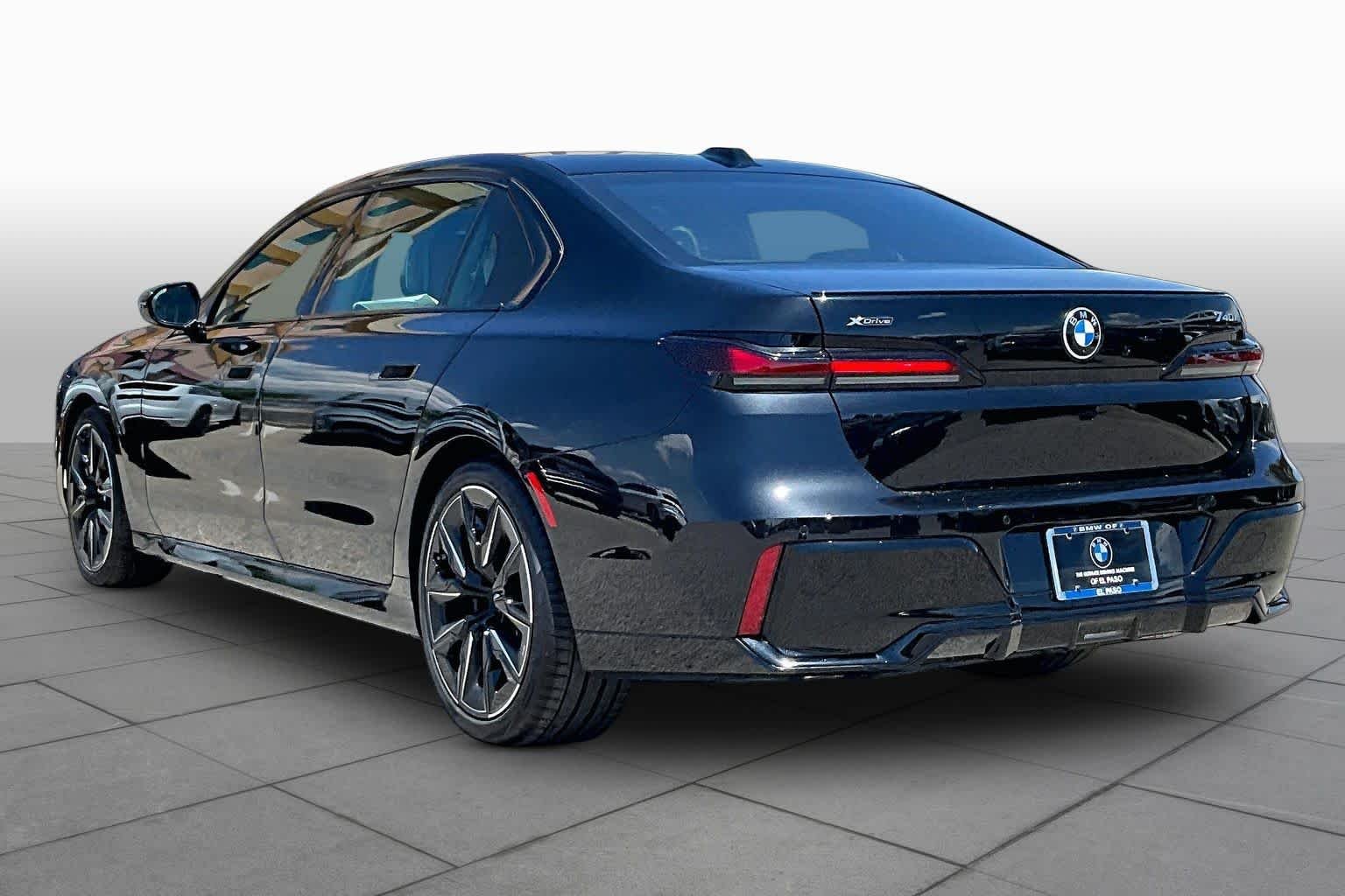 New 2026 Black Sapphire Metallic BMW 740i xDrive image 12