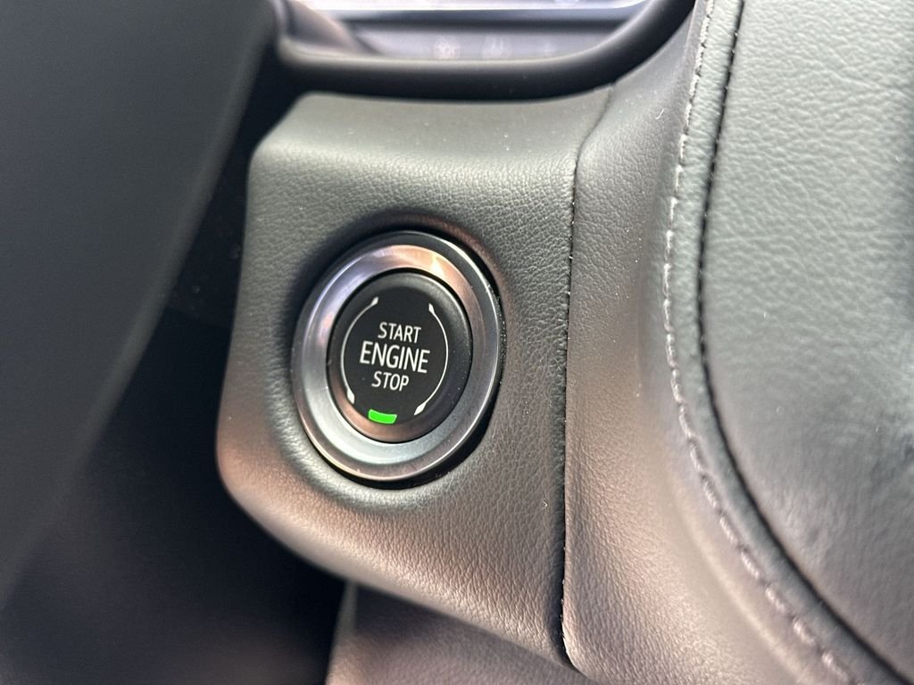 Certified Used 2024 Summit White Chevrolet Z71 image 17