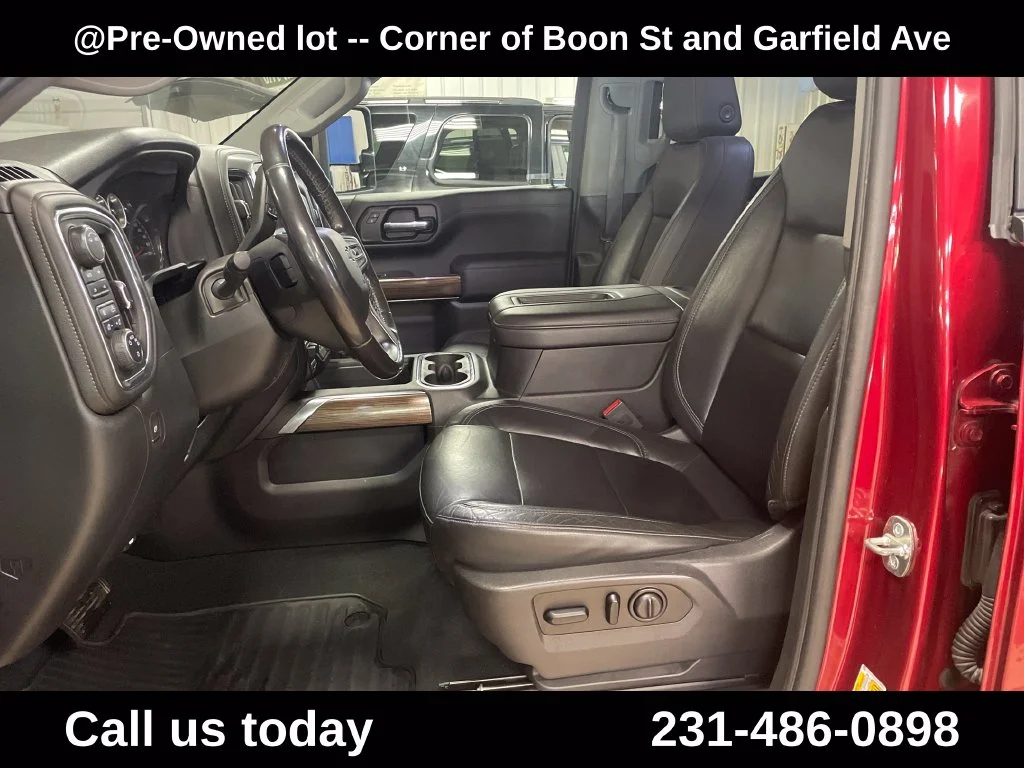 Used 2020 Red Chevrolet RST image 22