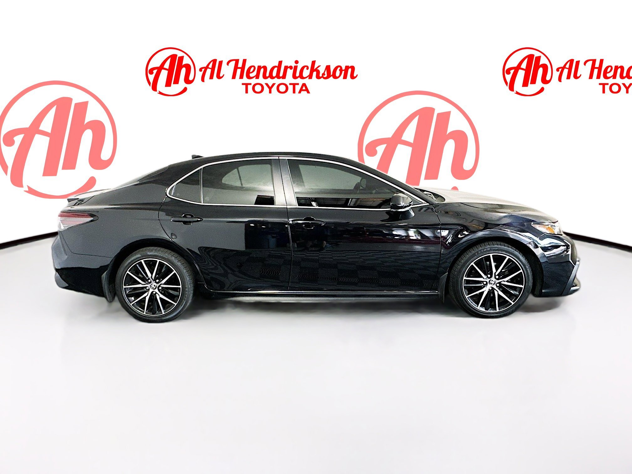 2021 Toyota Camry thumbnail 4