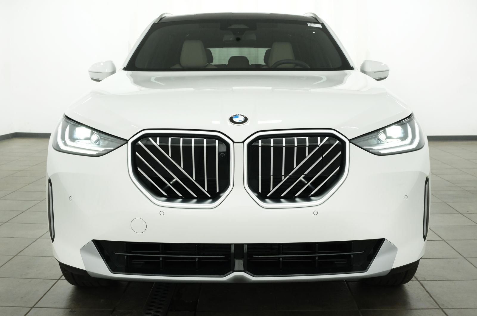 New 2026 Alpine White BMW 30 xDrive image 7