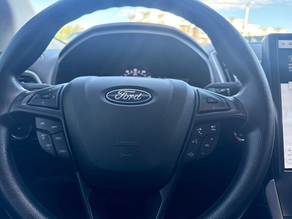 Certified Used 2022 Silver Metallic Ford SE image 22