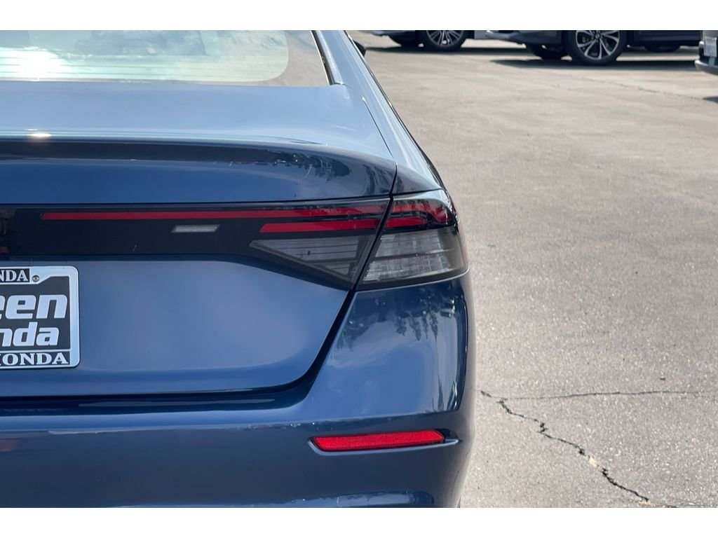 Used 2024 Canyon River Blue Metallic Honda EX image 16