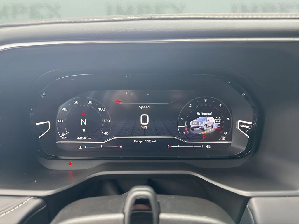 Used 2023 White GMC Denali Ultimate image 19