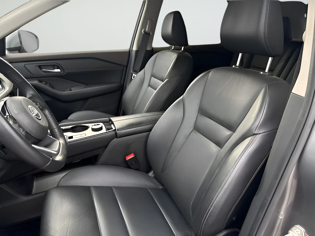 Used 2023 Gray Nissan SL image 21