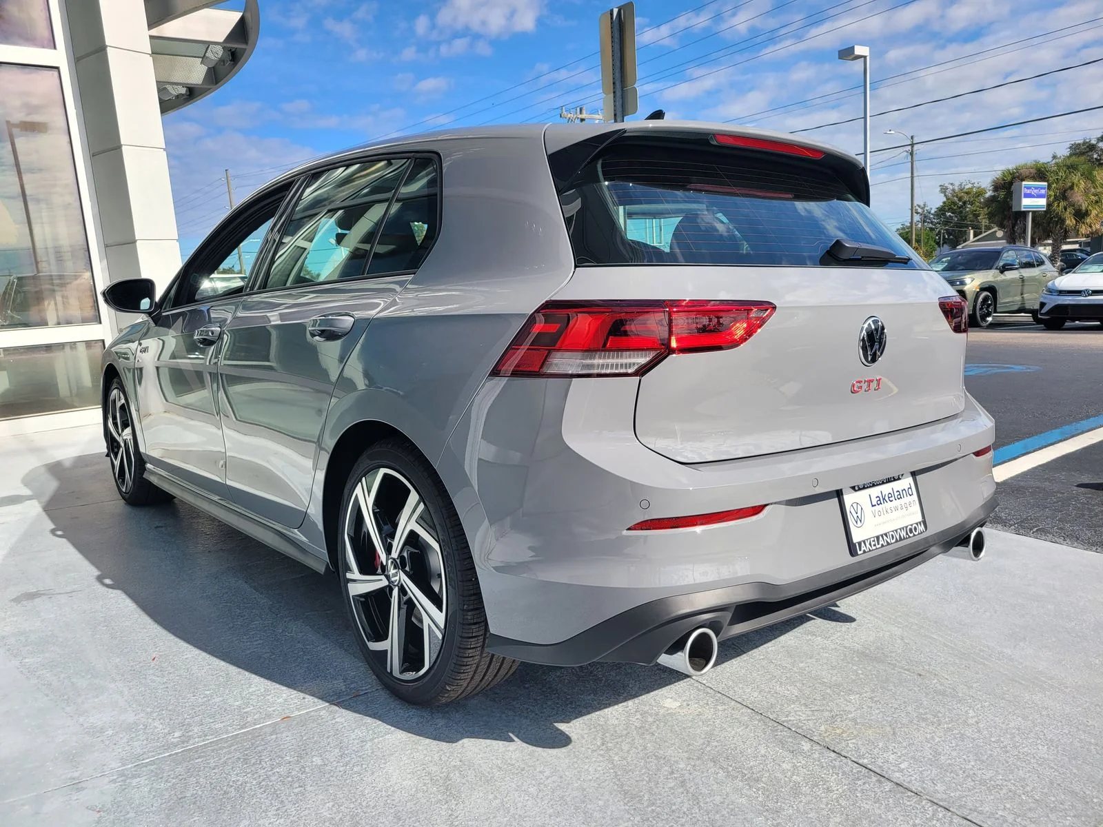 New 2026 Moonstone Gray Volkswagen 2.0T SE image 7