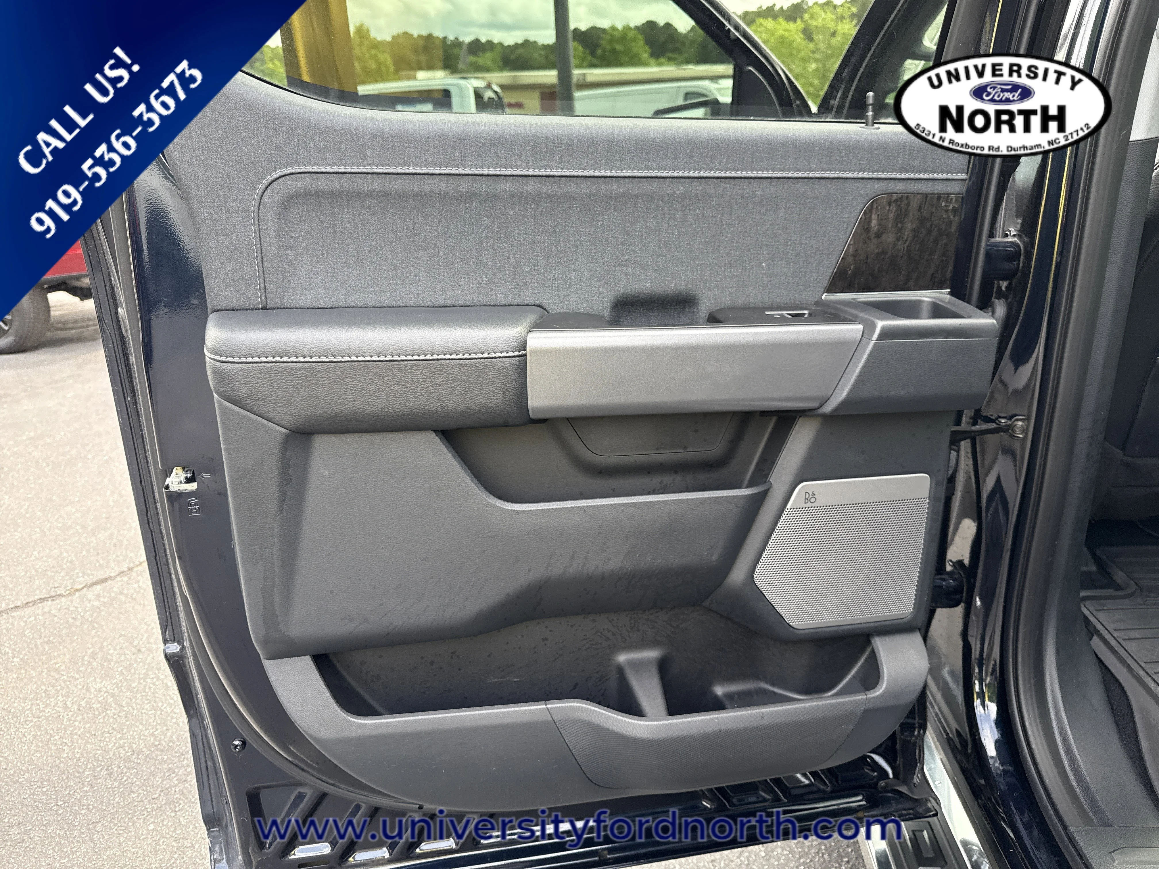 Used 2023 Antimatter Blue Metallic Ford LARIAT image 40