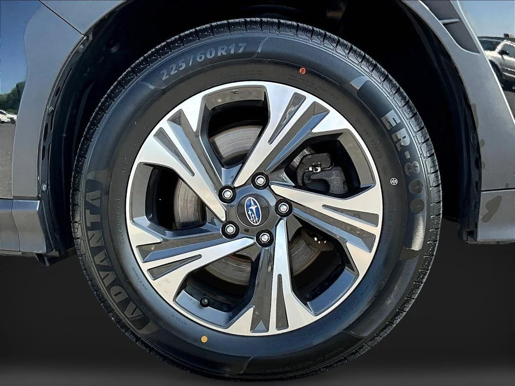 Used 2024 Crystal Black Silica Subaru Premium image 34