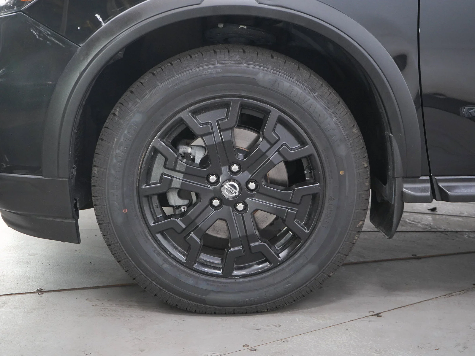 Used 2020 Magnetic Black Pearl Nissan SV image 29
