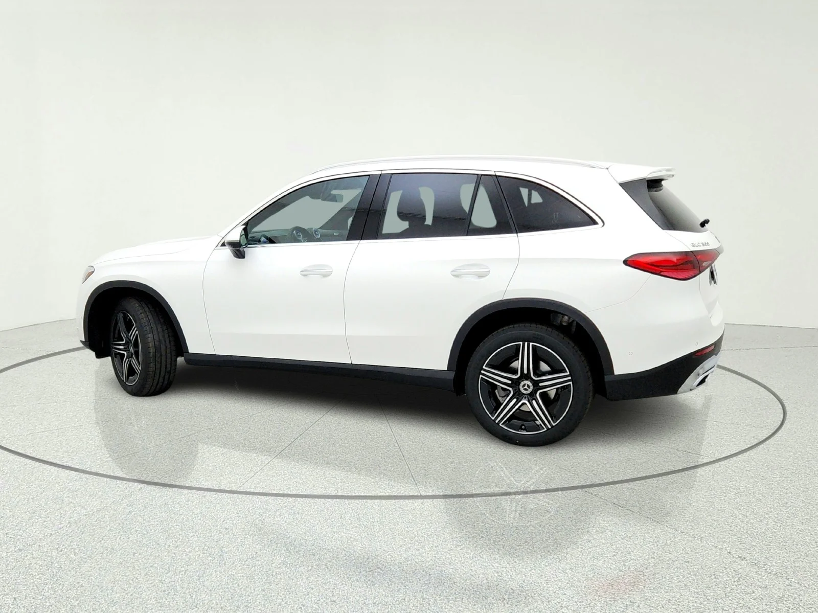 2026 Mercedes-Benz GLC Base - Photo 13