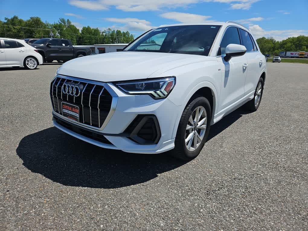 2025 Audi Q3 45 TFSI S Line Premium quattro's photo