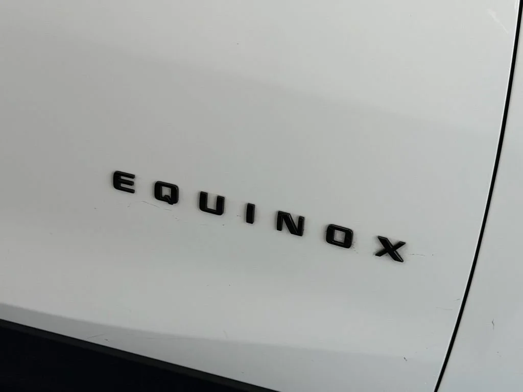 Used 2024 Summit White Chevrolet RS image 9