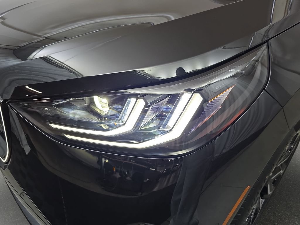 New 2026 Black Sapphire Metallic BMW 30 xDrive image 28