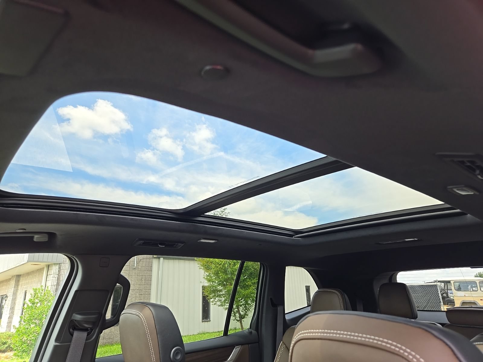 2026 GMC Acadia Denali Ultimate - Photo 22