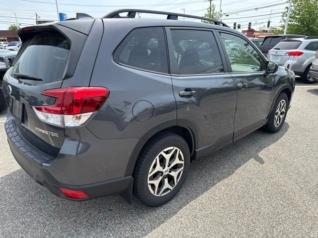 Used 2023 Gray Metallic Subaru Premium image 20