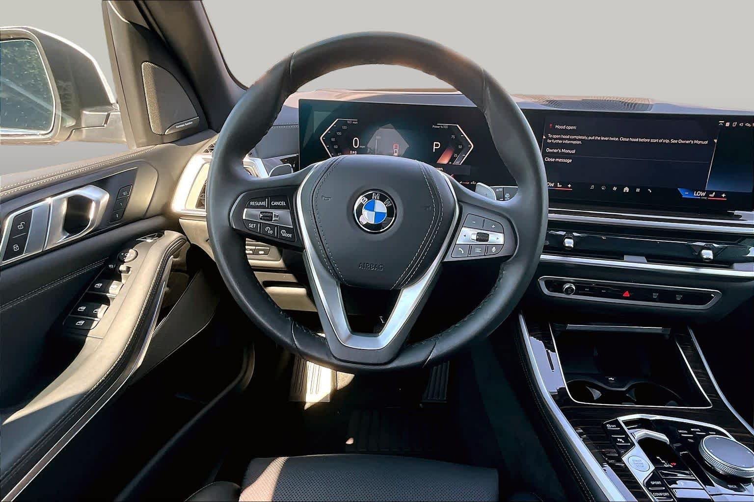 Used 2026 Alpine White BMW sDrive40i image 9