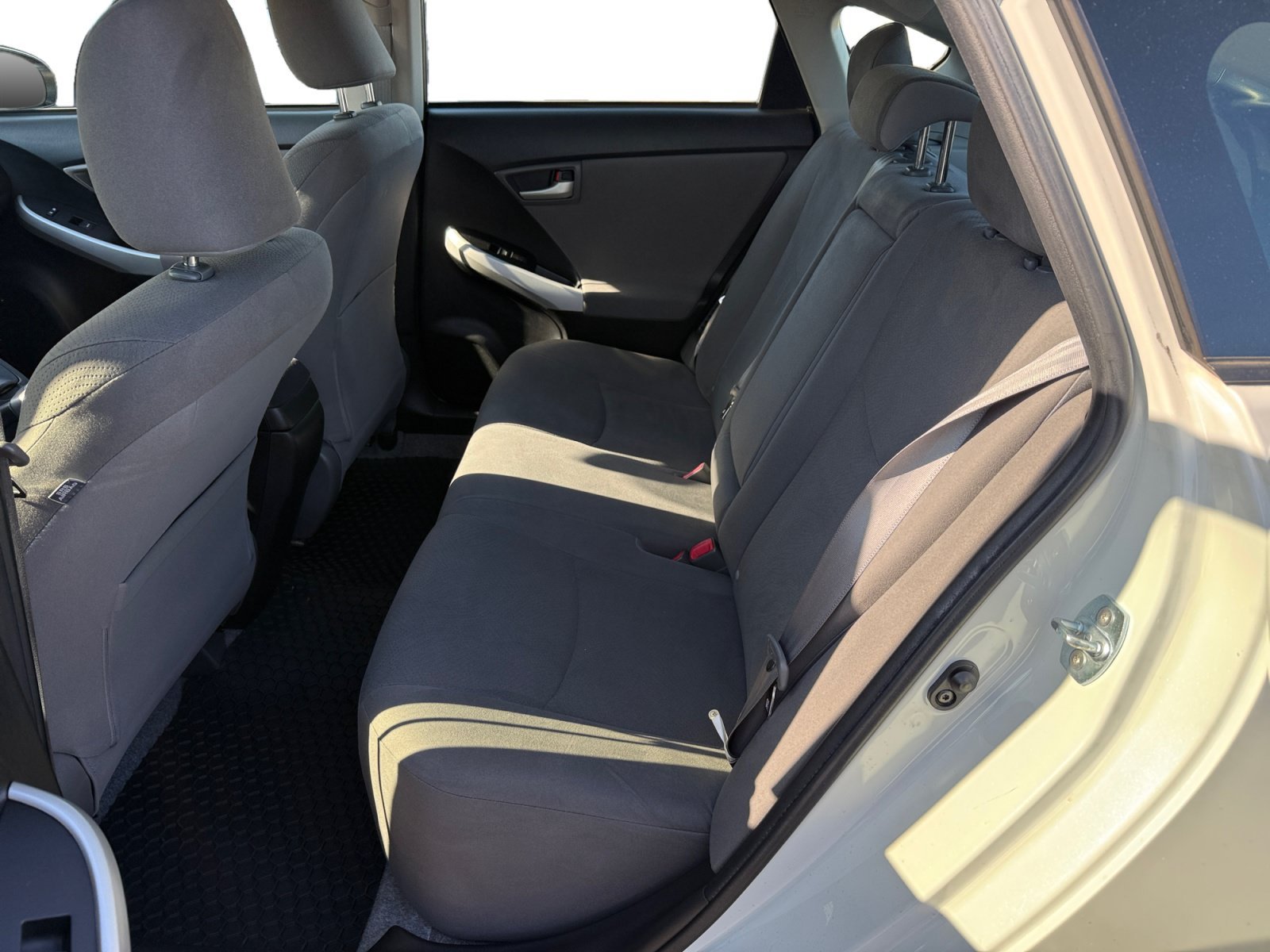 Used 2013 Blizzard Pearl Toyota Three image 16