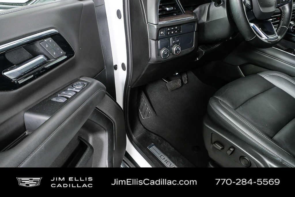 Used 2025 Summit White Chevrolet LT image 7