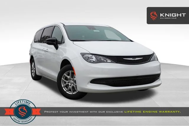 2026 Chrysler Voyager LX's photo