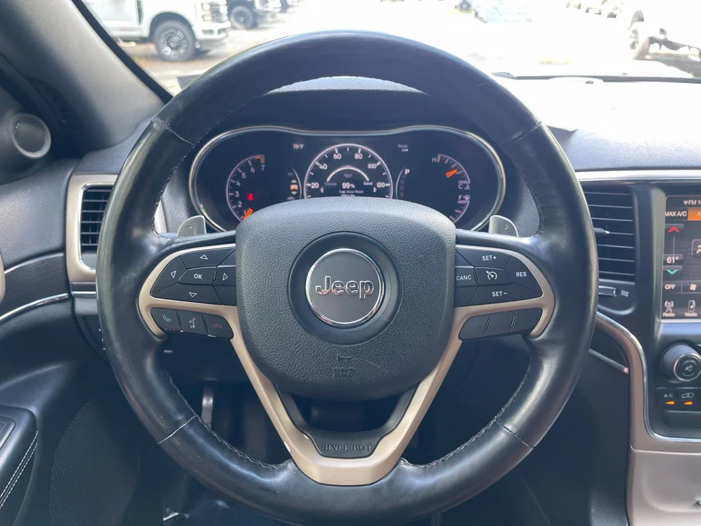 Used 2014 Black Jeep Limited image 17
