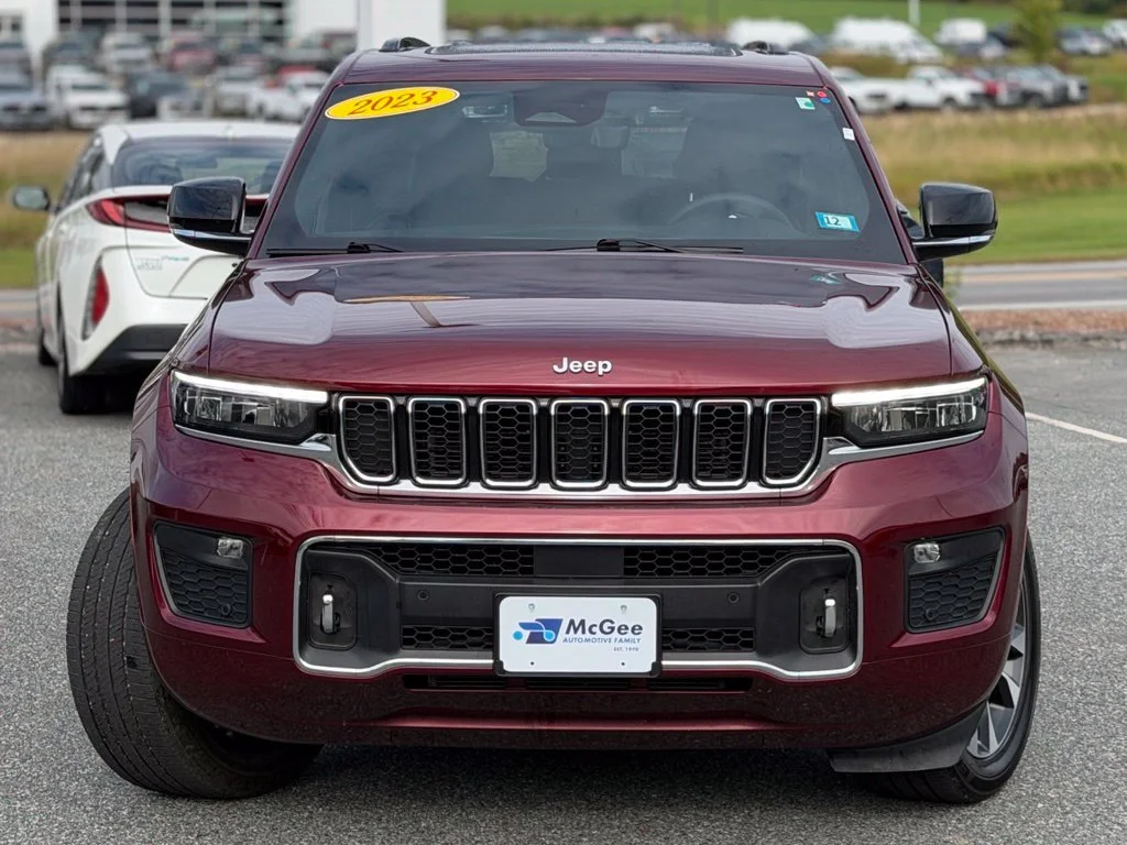 Used 2023 Red Jeep Overland image 2