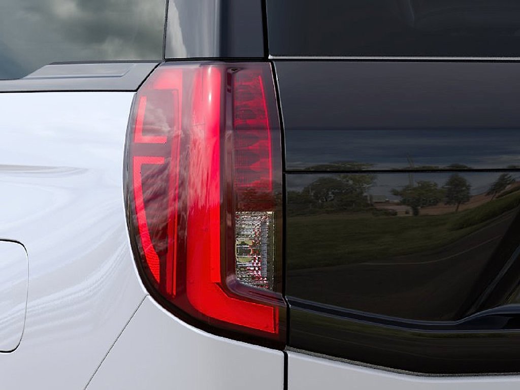 New 2027 Star White Metallic Tri-Coat Ford MAX Platinum image 21
