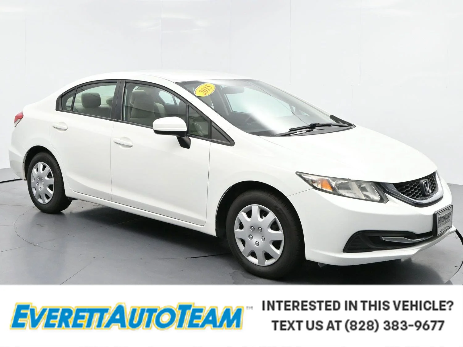 Used 2015 Taffeta White Honda LX image 1