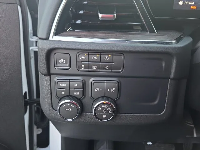 Used 2026 White Chevrolet LT image 28