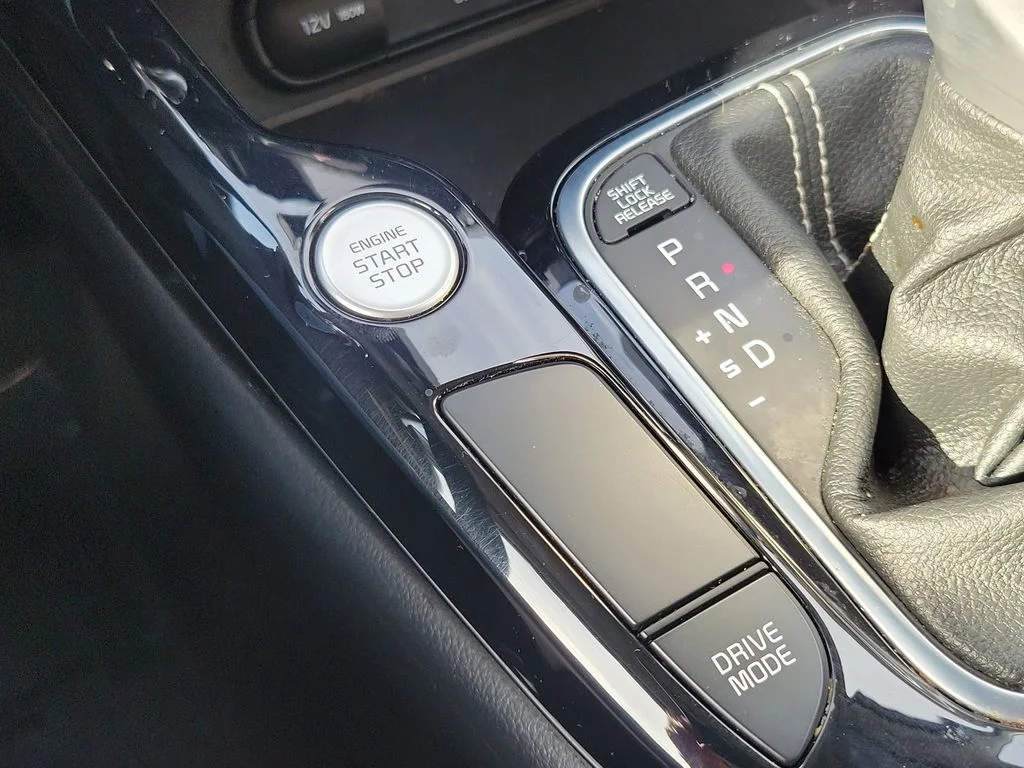 Used 2023 Blue Kia GT-Line image 28