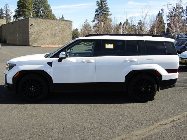 Used 2025 White Hyundai Calligraphy image 2