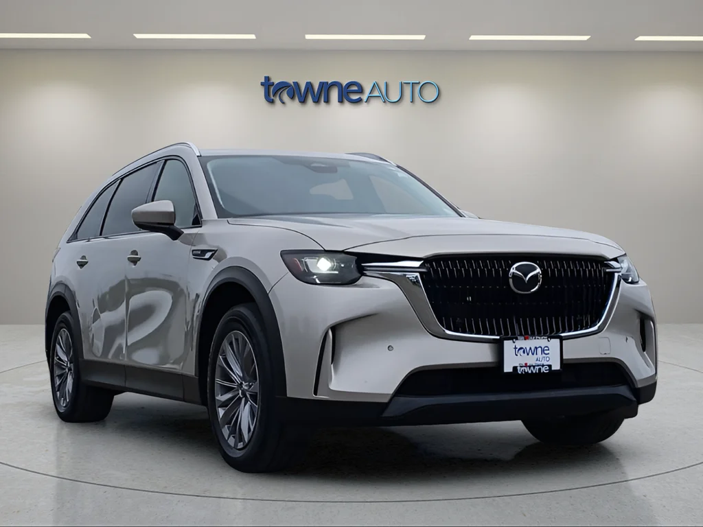 Used 2025 Silver Mazda 3.3 Turbo Preferred image 7