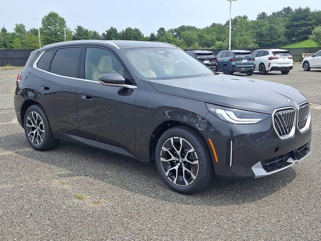 New 2026 Dark Graphite Metallic BMW 30 xDrive image 2