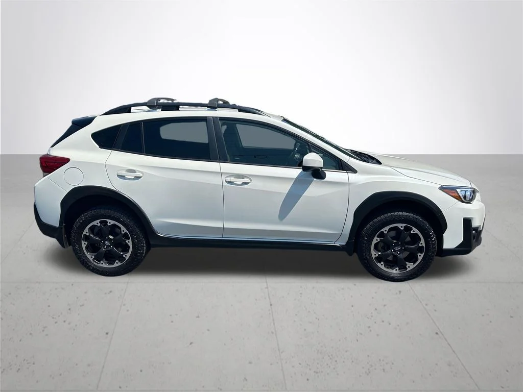 Used 2022 White Subaru Premium image 6