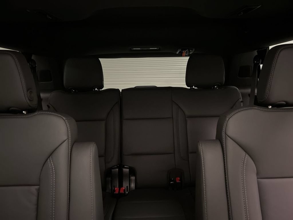 New 2026 Summit White Chevrolet Z71 image 24
