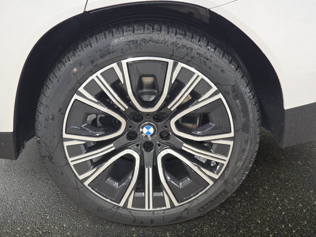 New 2026 Mineral White Metallic BMW 30 xDrive image 16