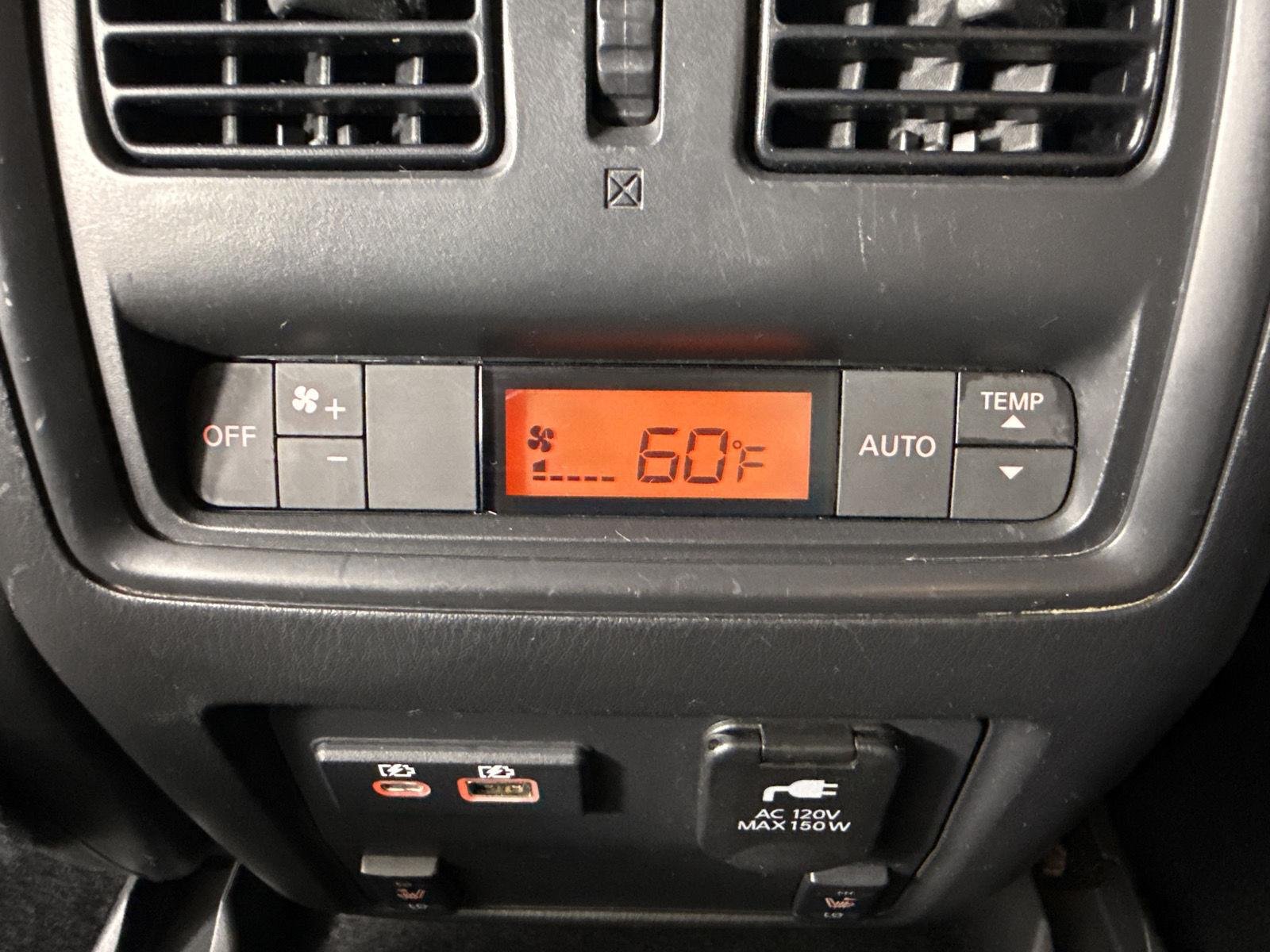 Used 2019 Caspian Blue Metallic Nissan Platinum image 28