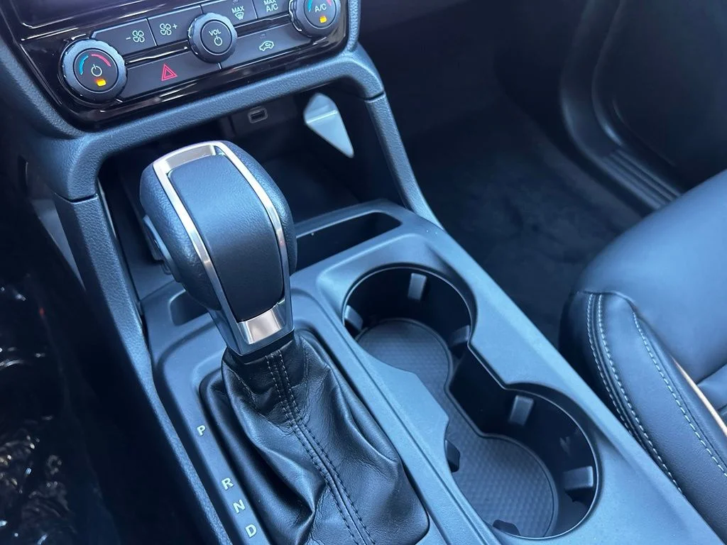 New 2026 Carbonized Gray Metallic Ford Lariat® image 19