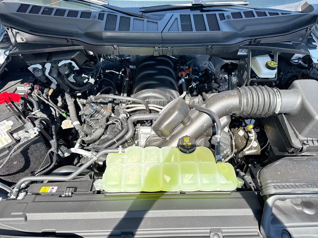 New 2026 Oxford White Ford XL image 27