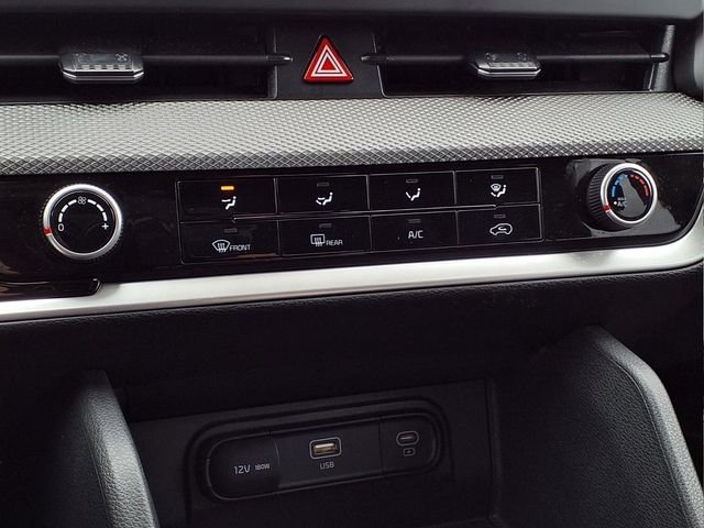 Used 2025 Black Kia LX image 15